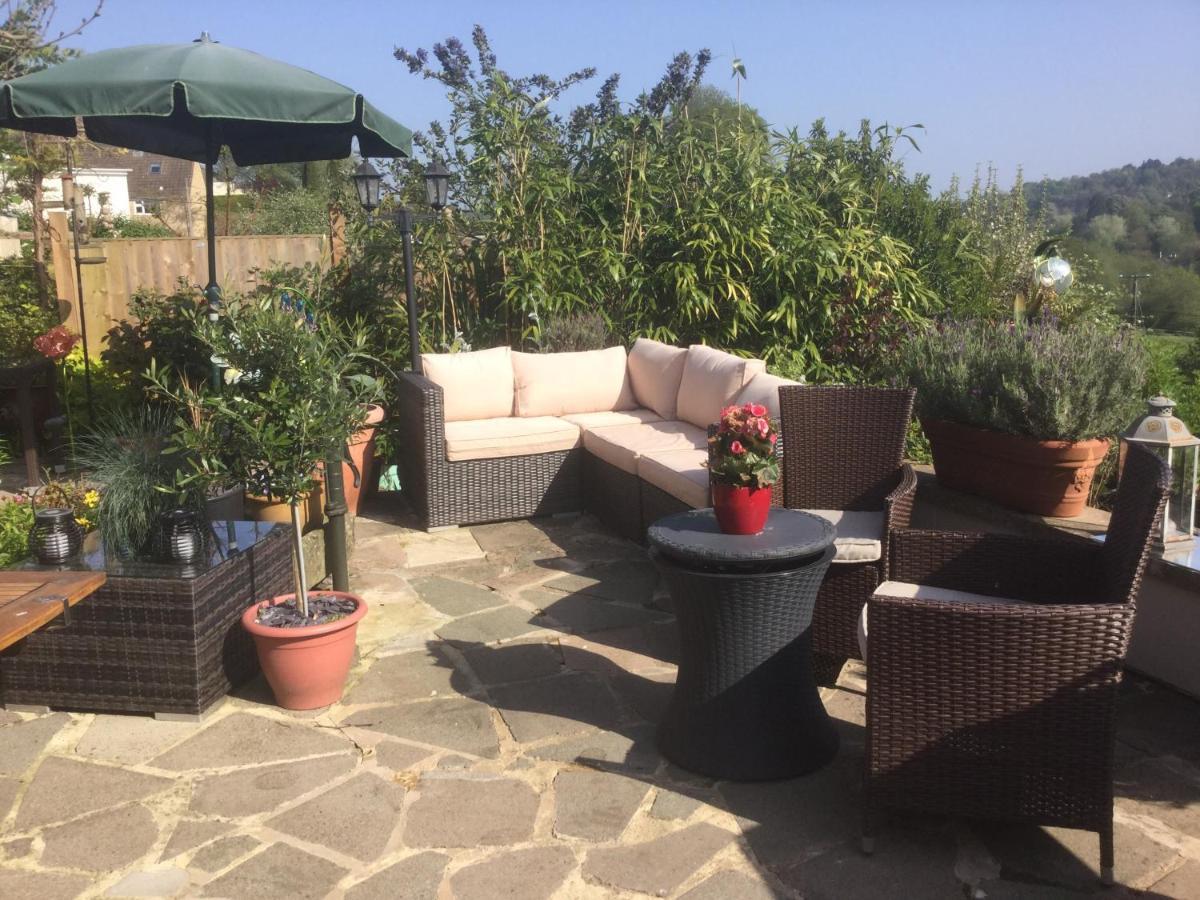Highview Bed And Breakfast Nailsworth Bagian luar foto