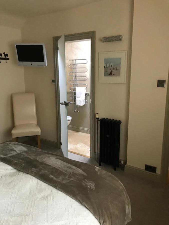 Highview Bed And Breakfast Nailsworth Bagian luar foto