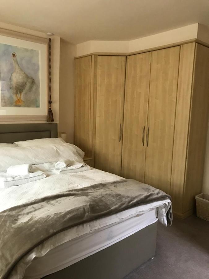 Highview Bed And Breakfast Nailsworth Bagian luar foto